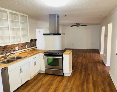 1033 Highway 155 N - Photo Thumbnail 3