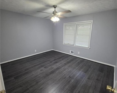 853 Rowland Street - Photo Thumbnail 10