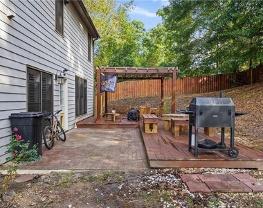 3046 Highland Pass - Photo Thumbnail 2