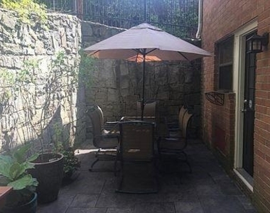 1689 Briarcliff Road Ne - Photo Thumbnail 18