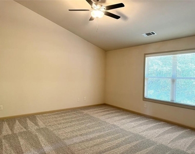 3238 Sag Harbor Court - Photo Thumbnail 19