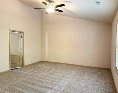 3238 Sag Harbor Court - Photo Thumbnail 20