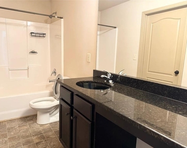 3238 Sag Harbor Court - Photo Thumbnail 25