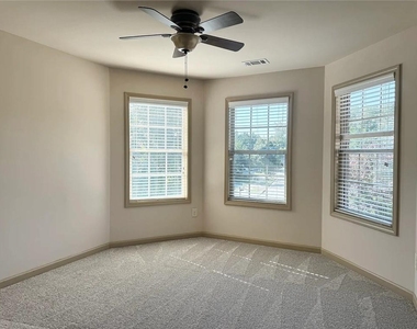 3238 Sag Harbor Court - Photo Thumbnail 23
