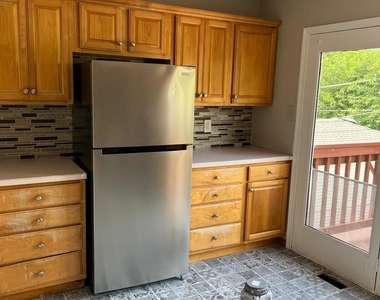 212 Northridge Avenue - Photo Thumbnail 8