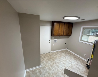 145 Starboard Point - Photo Thumbnail 21