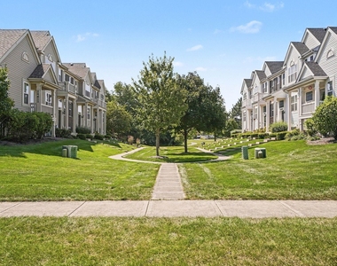 24617 Patriot Square Drive S - Photo Thumbnail 14