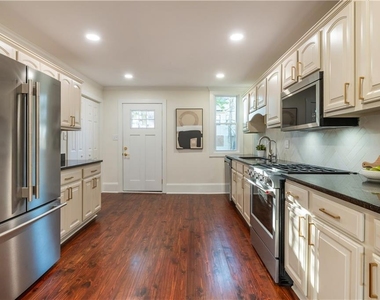 1129 Sanders Avenue Se - Photo Thumbnail 24