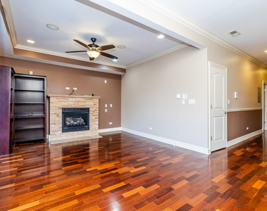 1367 E 64th Street - Photo Thumbnail 9