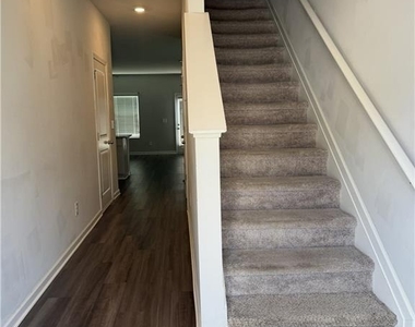 137 Village Green Drive Nw - Photo Thumbnail 1