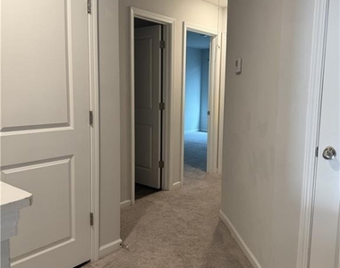 137 Village Green Drive Nw - Photo Thumbnail 7