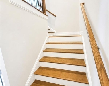 6596 Marlowe Glen Way - Photo Thumbnail 9