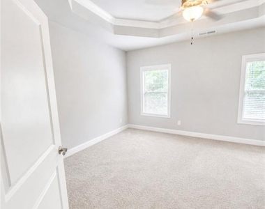 6596 Marlowe Glen Way - Photo Thumbnail 12