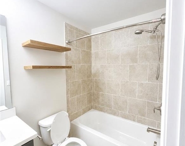 6596 Marlowe Glen Way - Photo Thumbnail 11