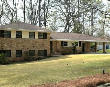 2457 Sunset Drive Ne - Photo Thumbnail 19