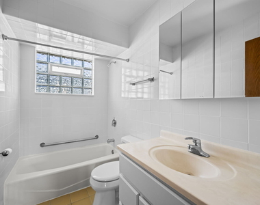 5421 W Windsor Avenue - Photo Thumbnail 12