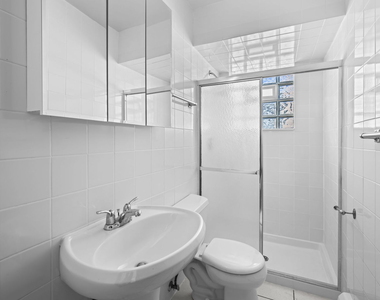 5421 W Windsor Avenue - Photo Thumbnail 14