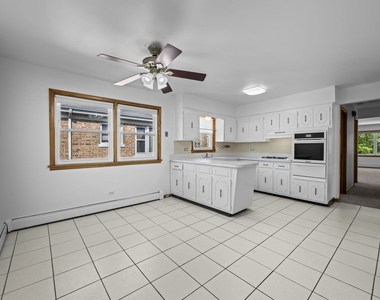 5421 W Windsor Avenue - Photo Thumbnail 4