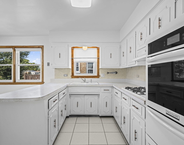 5421 W Windsor Avenue - Photo Thumbnail 1