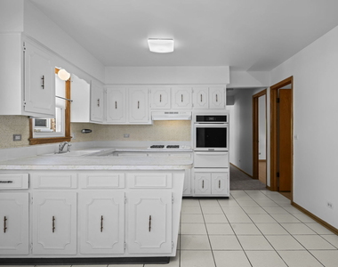 5421 W Windsor Avenue - Photo Thumbnail 2