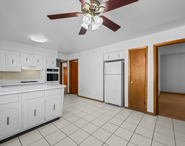 5421 W Windsor Avenue - Photo Thumbnail 5