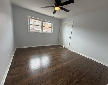 4414 N Nagle Avenue - Photo Thumbnail 8