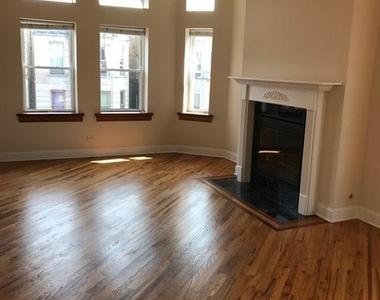 1326 N Maplewood Avenue - Photo Thumbnail 1