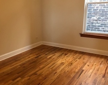 1326 N Maplewood Avenue - Photo Thumbnail 7