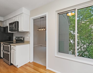 25 Shoreline Road - Photo Thumbnail 6