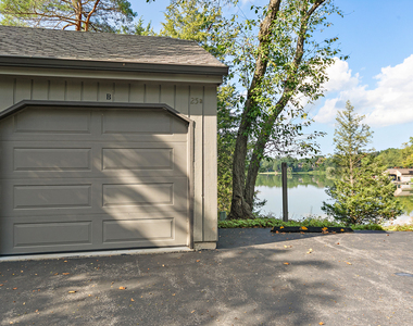 25 Shoreline Road - Photo Thumbnail 17