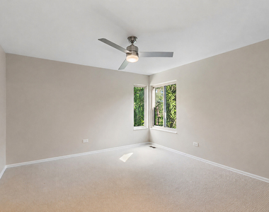 25 Shoreline Road - Photo Thumbnail 12