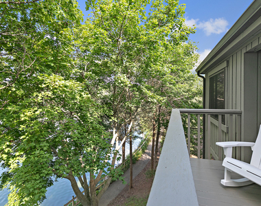 25 Shoreline Road - Photo Thumbnail 16