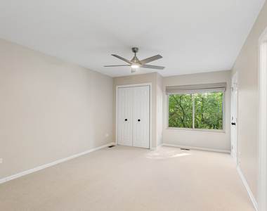 25 Shoreline Road - Photo Thumbnail 7