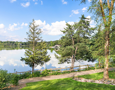 25 Shoreline Road - Photo Thumbnail 18