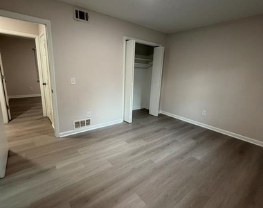 1988 Patterson Court - Photo Thumbnail 29