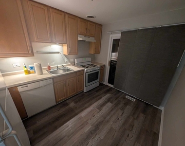 1108 Hampton Harbor - Photo Thumbnail 5