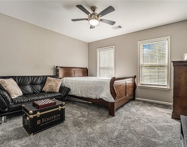 317 Andridge Court - Photo Thumbnail 13
