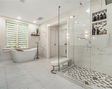 317 Andridge Court - Photo Thumbnail 11
