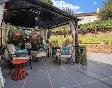 317 Andridge Court - Photo Thumbnail 18