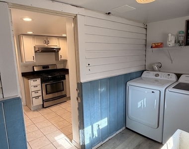 1025 Hannah Avenue - Photo Thumbnail 2