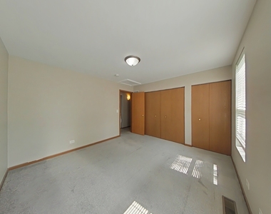 1101 Symphony Drive - Photo Thumbnail 6