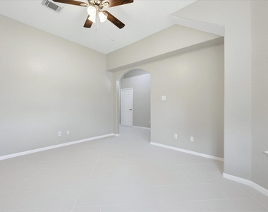 4619 Schiller Park Lane - Photo Thumbnail 15