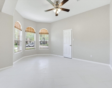4619 Schiller Park Lane - Photo Thumbnail 16