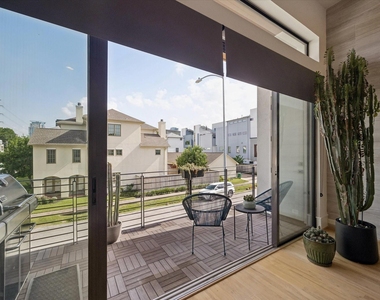 613 Jackson Hill Street - Photo Thumbnail 14
