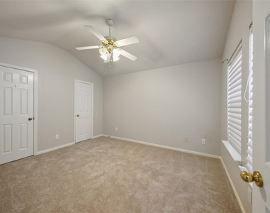 2351 Summit Way - Photo Thumbnail 21
