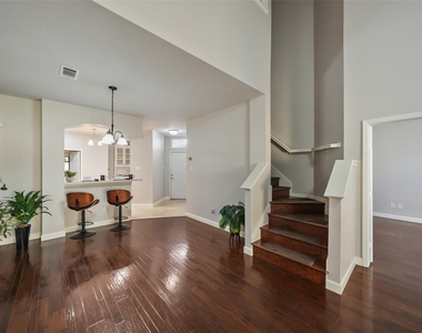 2351 Summit Way - Photo Thumbnail 6