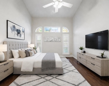 2351 Summit Way - Photo Thumbnail 11
