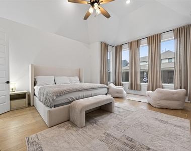 9011 Delta Place Court - Photo Thumbnail 6
