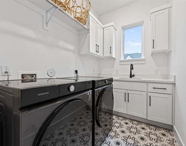 9011 Delta Place Court - Photo Thumbnail 21