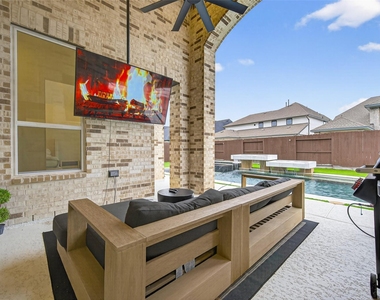 9011 Delta Place Court - Photo Thumbnail 28